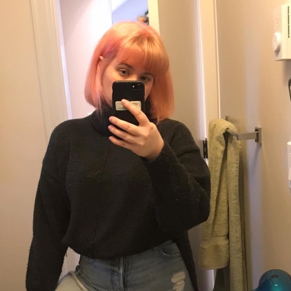 Meet your Posher, Kirsten - Picture 1 of 1